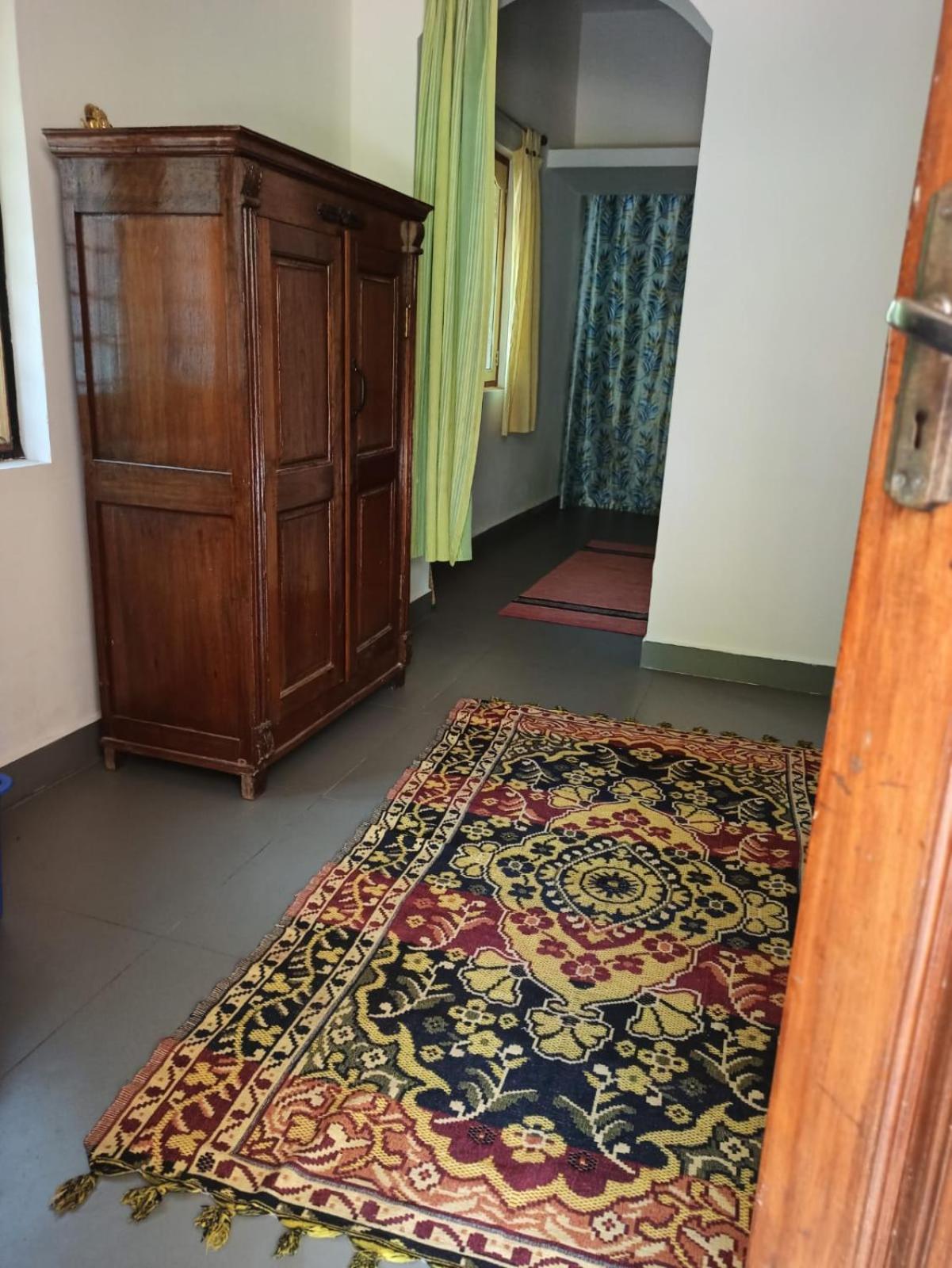 Lotus Garden Guest House Ауровиль Экстерьер фото