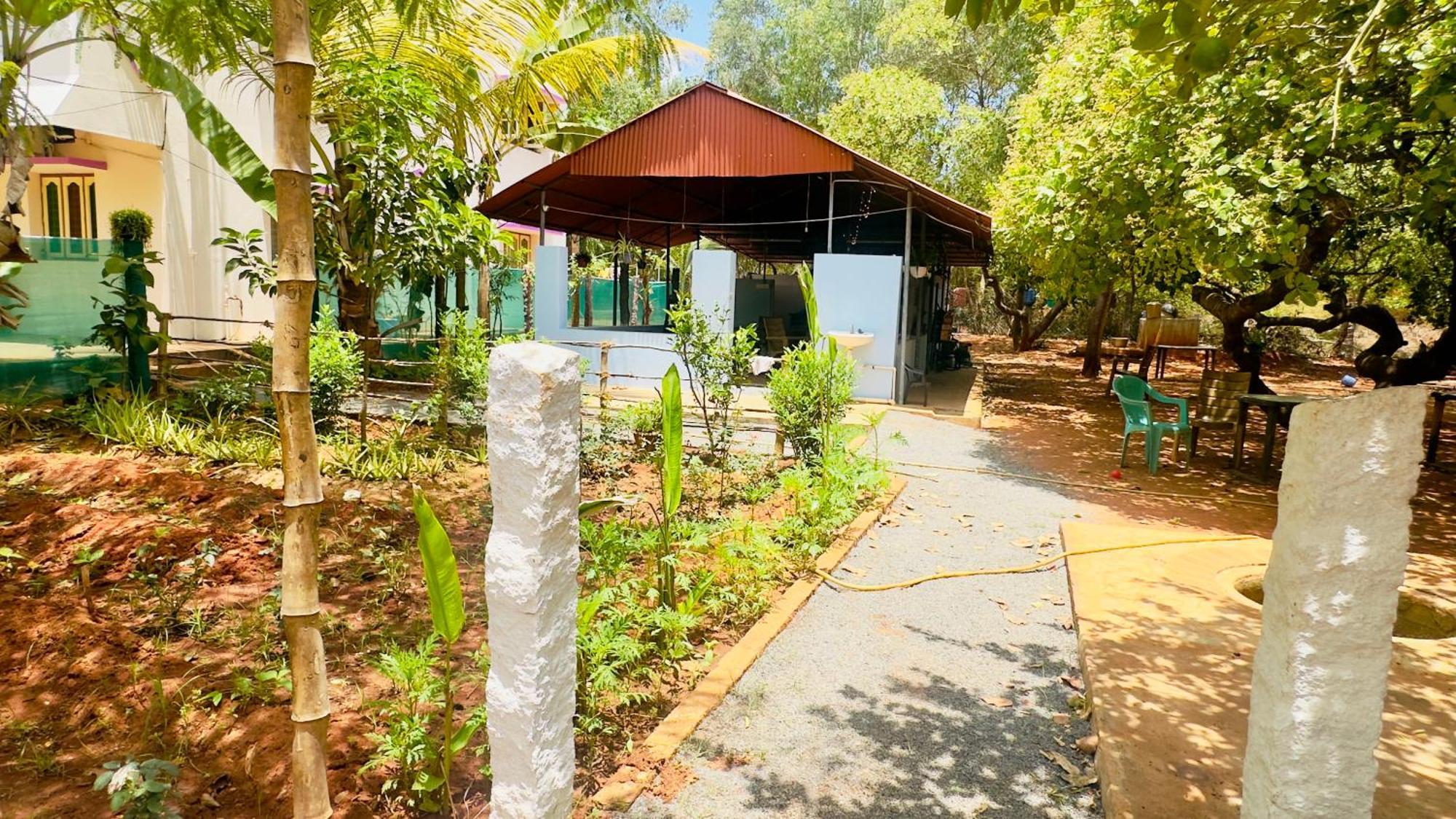 Lotus Garden Guest House Ауровиль Экстерьер фото